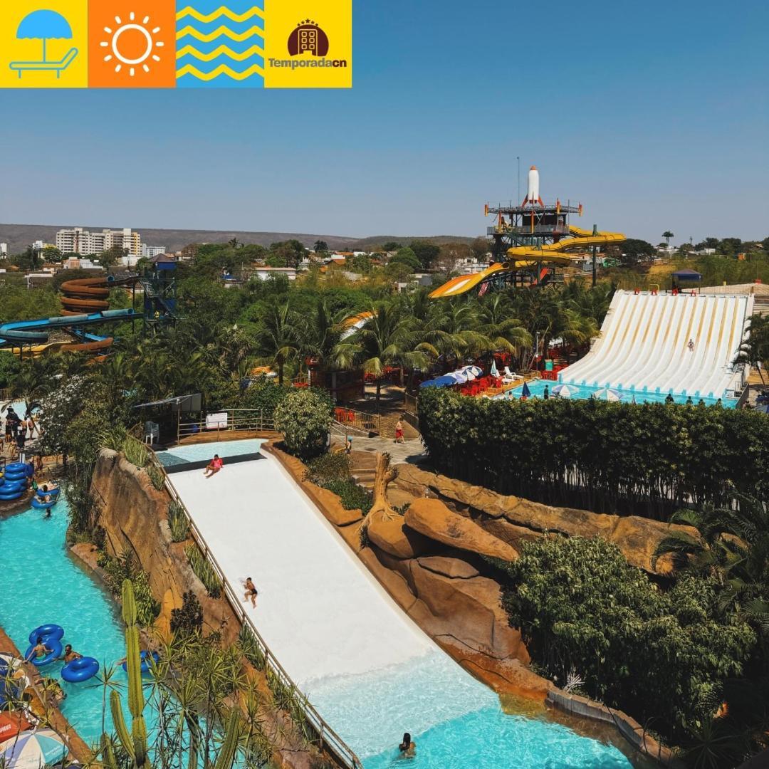 Aparthotel Piazza Com Acesso Ao Acqua Park Caldas Novas Exterior foto